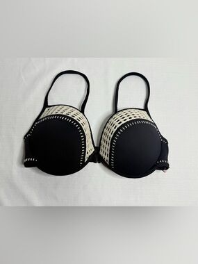 Victoria’s Secret Fabulous Black Crochet Push Up Halter 36DD Bikini Top NEW